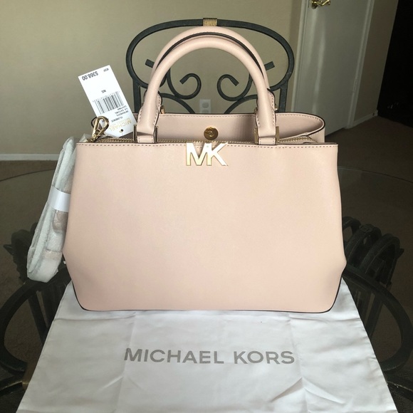 Michael Kors Handbags - 🆕 Michael Kors Large Florence Satchel